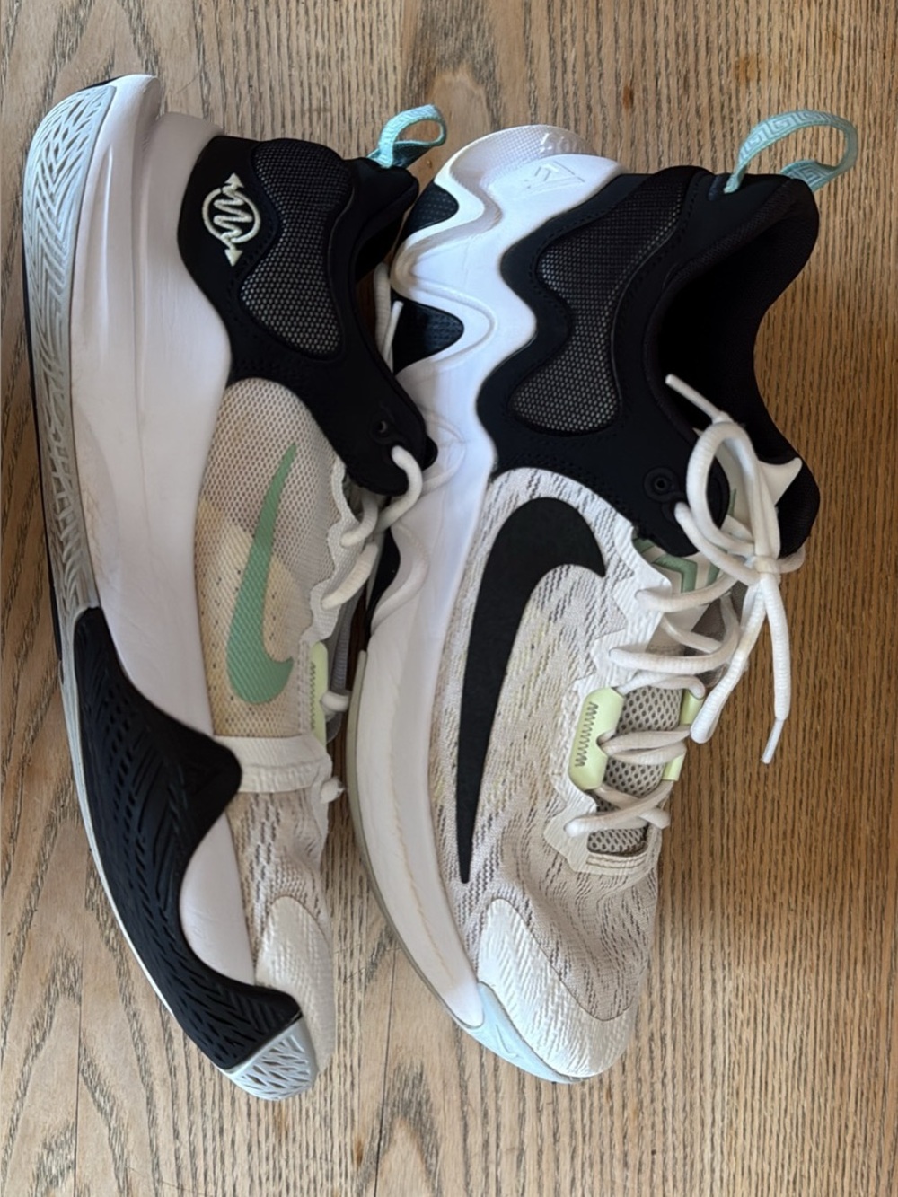 Nike Freak Men’s Sneakers